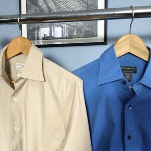 Banana Republic Stretch Classic Men’s Shirts ….Lot of 2 !!!